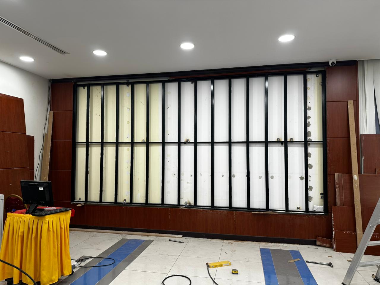 Installation space before the LED screen was fitted